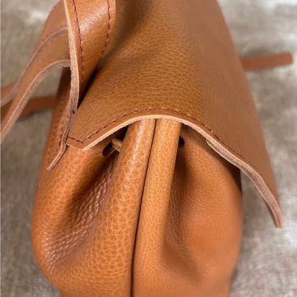 Portland Leather Dune Backpack - Picture 8 of 8